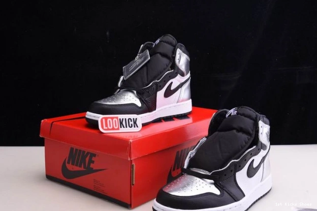 1st Kicks Shoes 1 JORDAN SILVER AIR TOE CD0461-001 WMNS OG HIGH 0713